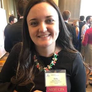 Meet your Posher, Holly